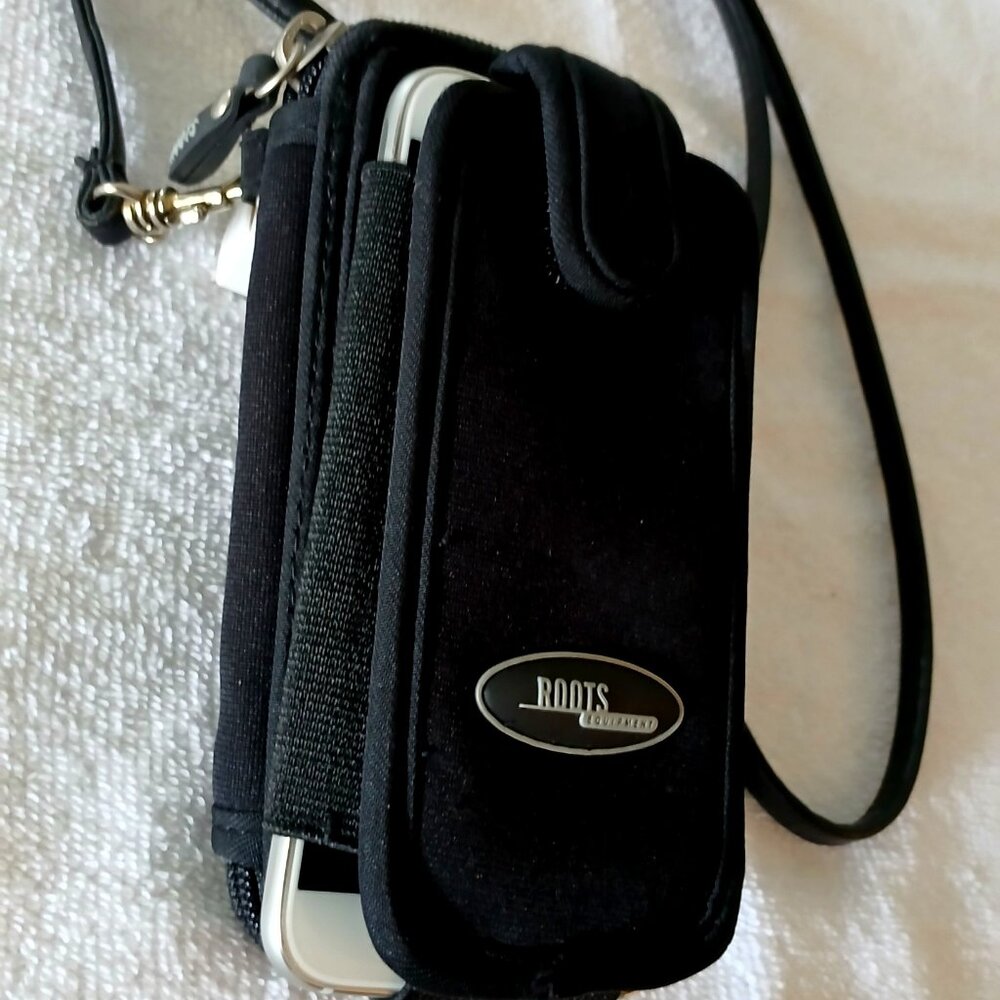 3/$21 Deals... Roots, Neoprene crossbody mini bag